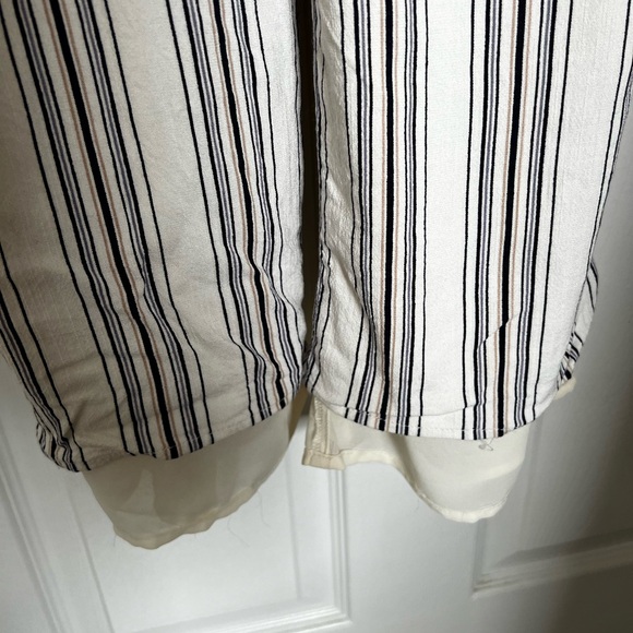 M jumpsuit - Picture 5 of 9